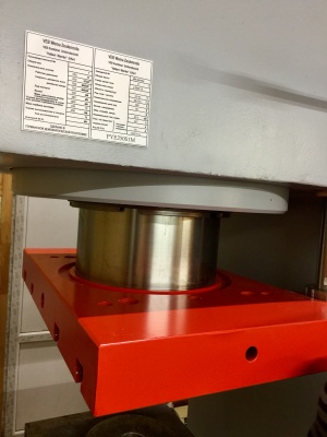 Гидравлический одностоечный пресс - РYЕ 250. (до 250т.)после модернизации