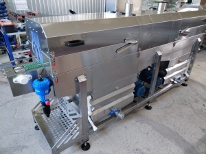 машину мойки укупоренной тары (ММУТ-3000)