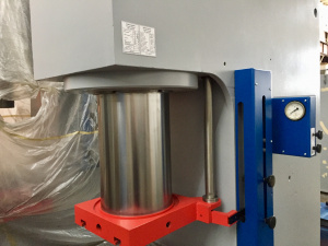 Гидравлический одностоечный пресс - РYЕ 250. (до 250т.)после модернизации