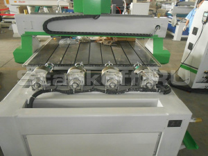 Фрезерно-гравировальный станок с ЧПУ WoodTec T-1513х4