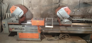 Полуавтоматическая двухголовочная пила OCKKM-3