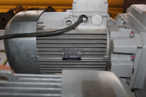 Мотор-редуктор bonfiglioli Италия F603 H60 5.5кВт