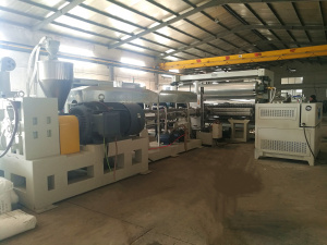 Экструзионная линия для гидроизоляционных листов 3-8м