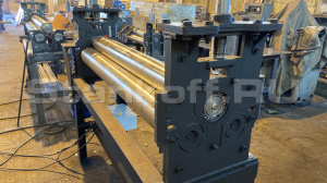 Вальцовочный станок трех-валковый ручной RM-2500x2