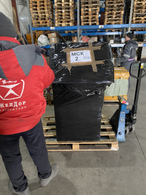 Деревянная коптильня домиком для дома, дачи и бизнеса