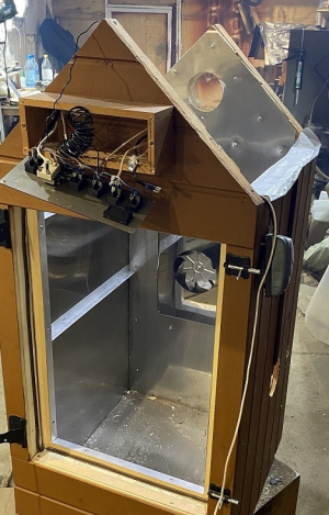 Элемент ландшафтного дизайна, коптильня