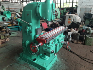 Станок вертикально-фрезерный F2-250