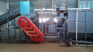 Комплекс для измельчения и мойки сильнозагрязненного пленочного и тканого материала