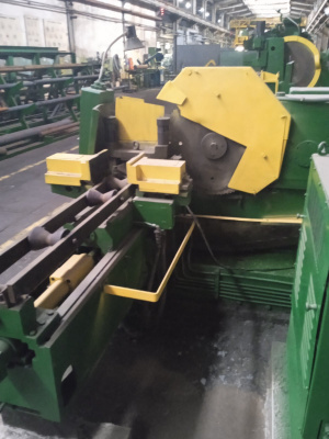 Отрезной круглопильный станок 8Г663-100