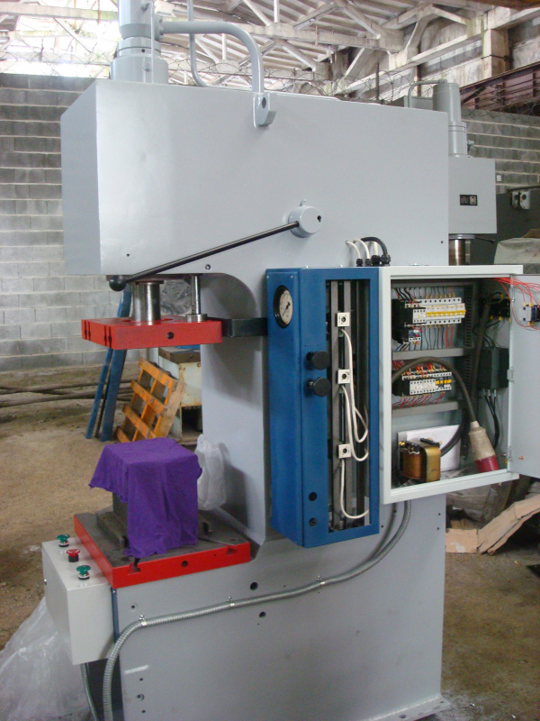 Пресса Гидравлические одностоечные после модернизации: модели - РYЕ 3т. 10т. 25т. 40т. 63т 100т. 160т. 250