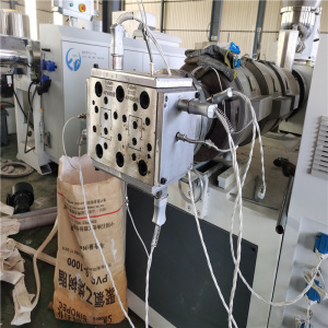 Экструзионная трубная линия производства Кабелиный канал из ПВХ