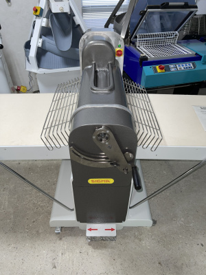 Тестораскаточная машина Sigma SFG 600 TM