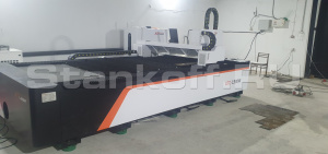 Оптоволоконный лазерный станок для резки металла XTC-1560W/4000 Raycus