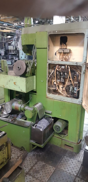 Зубофрезерный станок (аналог 5В312) авс в12 42284