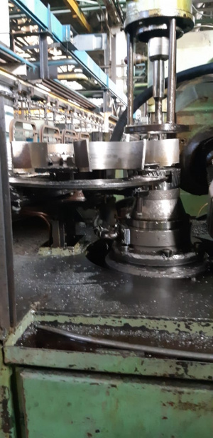 Зубофрезерный станок (аналог 5В312) авс в12 42282