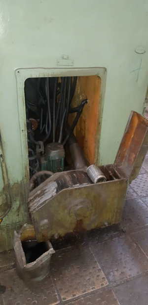 Зубошевинговальный станок (аналог 5702) авс02 42720