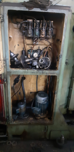 Зубошевинговальный станок (аналог 5702) авс02 48279