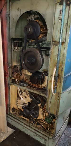 Зубофрезерный станок (аналог 5В312) авс в12 40200