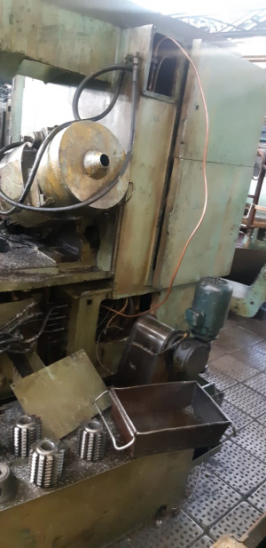 Зубофрезерный станок (аналог 5В312) авс в12 42684