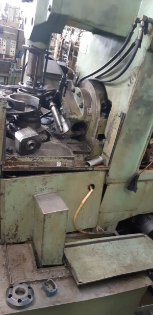 Зубофрезерный станок (аналог 5В312) авс в12 42412