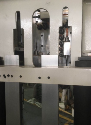 Автоматический сверлильно-присадочный станок с ЧПУ WoodTec BHM 2412 R