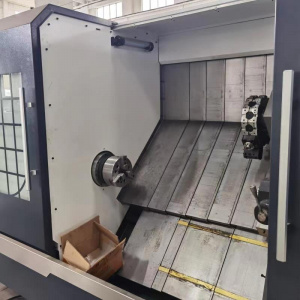 Токарный станок с ЧПУ с наклонной станиной ET4550