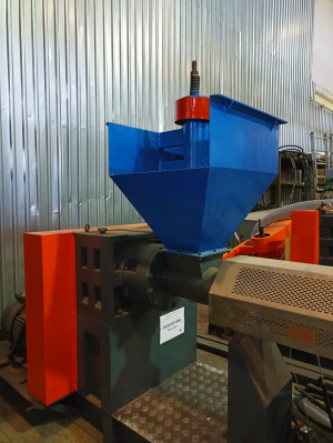 Экструдер двухкаскадный для пленки и пушонки водокольцевая резка