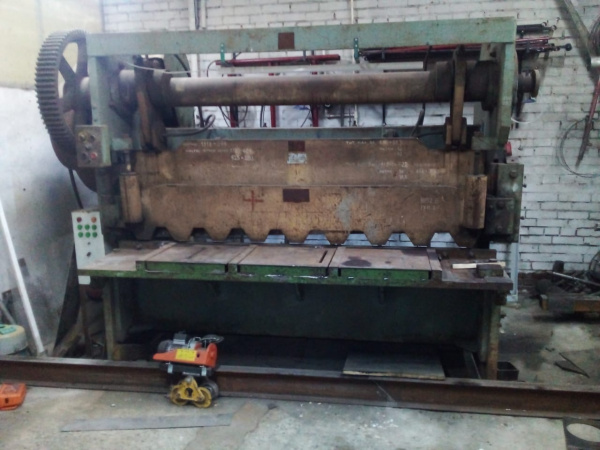 гильотину НА3121 12х2000мм