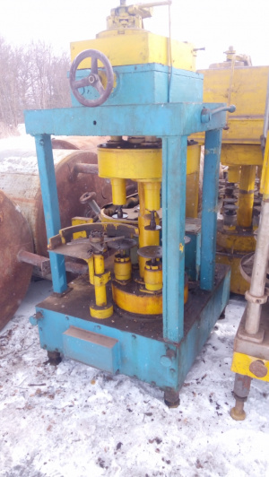 Наполнитель и закаточная машина для СКО банки