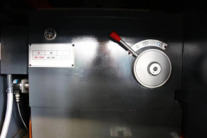 Токарный станок с ЧПУ CK6150