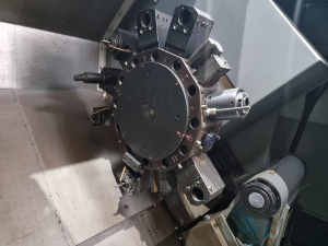 Токарно фрезерный станок с ЧПУ Hyundai Kia SKT250Y