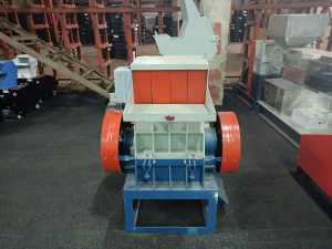 Дробилка под твердые полимеры