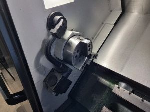 Токарно станок с ЧПУ Doosan Lynx 220LC