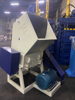 Дробилка для пластика серии Ласточка