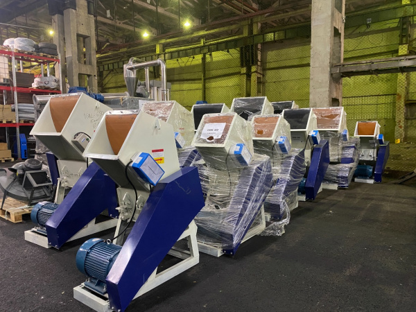 Дробилка для измельчения пластика