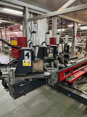 Горизонтальный четурехголовый сварочный автомат SL4Q, Зачистной автомат с управлением по двум осям WP-CNC2