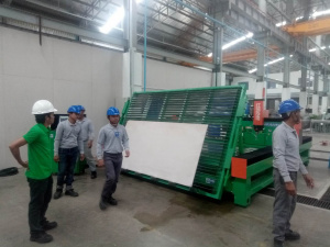 станок гидроабразивной резки для обработки керамогранита