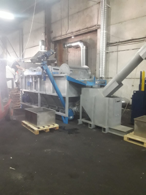 Ванну флотации в комплекте с приставным шнековым транспортером