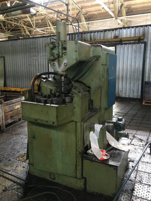 Зубофрезерный станок: авс в12 1469 (аналог 5в312) | 173