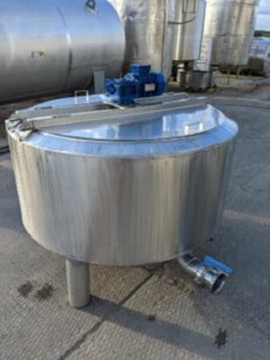 Емкость нержавеющая, объем — 0,63 куб.м., рубашка, термос, мешалка, эл. нагрев, инв 2105