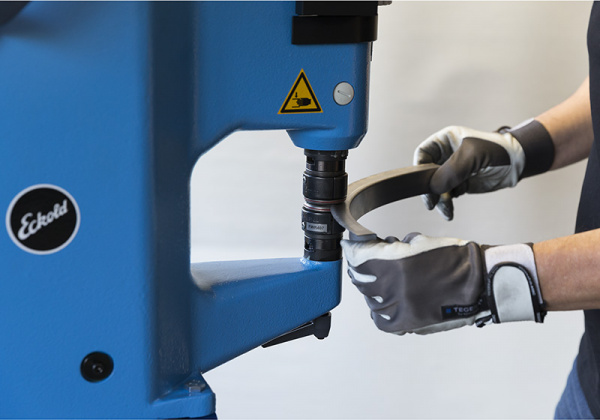 Крафтформеры ECKOLD для формовки листового металла и профилей (Швейцария)