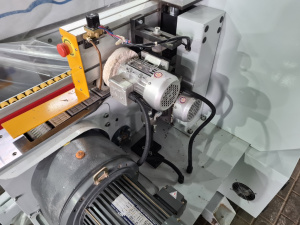 Кромкооблицовочный станок бу с прифуговкой MC 360G