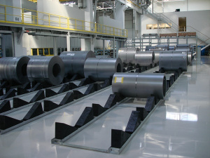 Упоры пластиковые для хранения и складирования рулонов металла