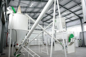 Линия производства рассыпных комбикормов высокой однородности КВО