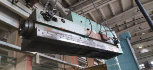 Вертикальную и горизонтальную фрезерную головку продольно-фрезных станков МЗОР