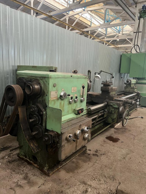 Станок токарно винторезный 16К40