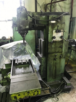 Вертикально-фрезерный станок FN3V на запчасти