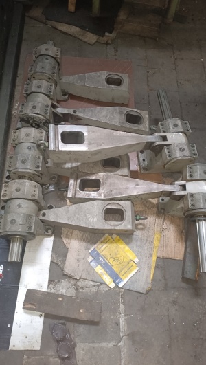 Суппорта и салазки на 1550