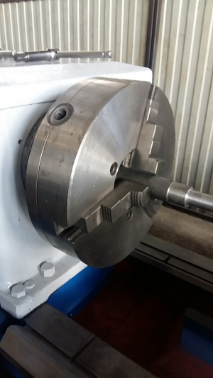 Токарно-винторезный станок 1м63д