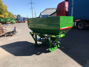 Разбрасыватель удобрений РУМ 1500л Фермер